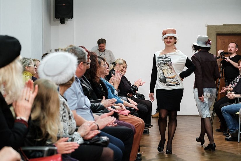 20191107205804-8ab9fb28-la