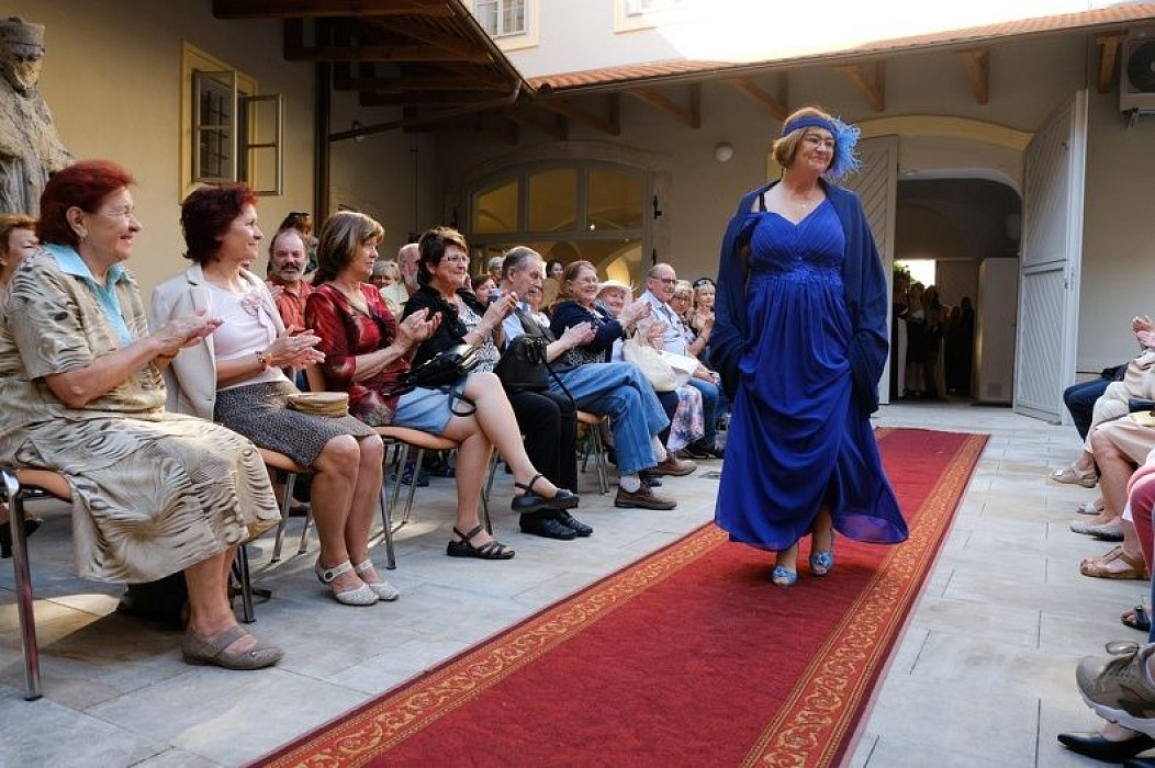 20170629231615-0ebb8f8a-me