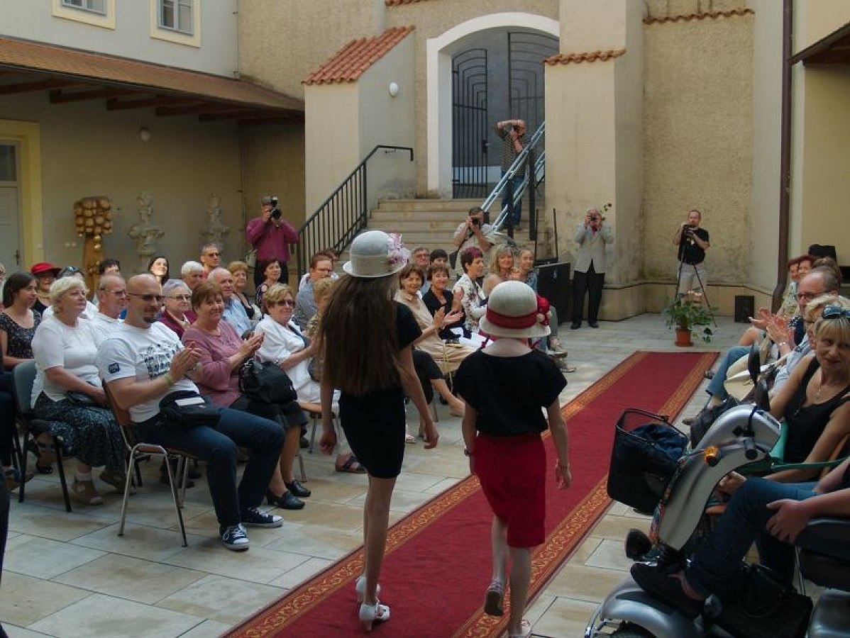 20170629215714-2f4ec66b-me