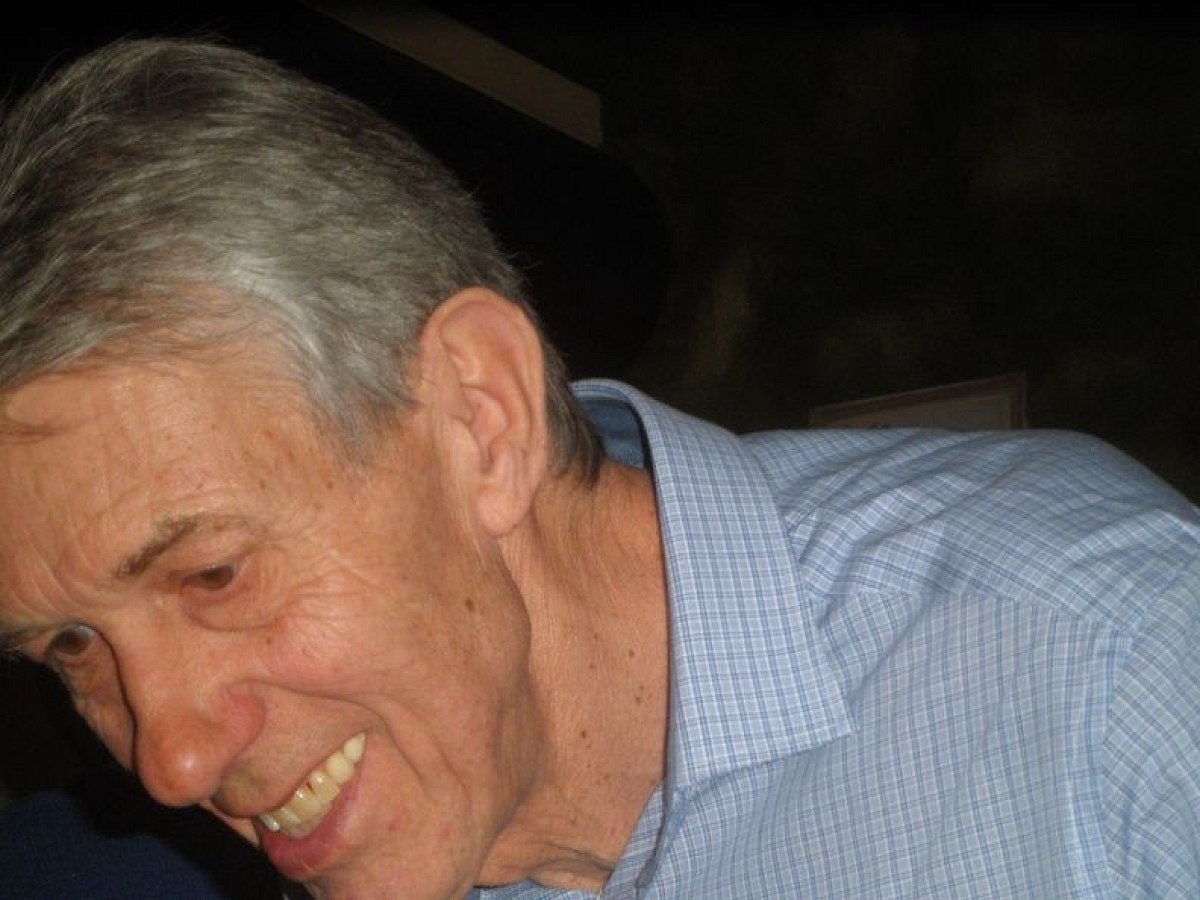 20160426235015-68765392-me