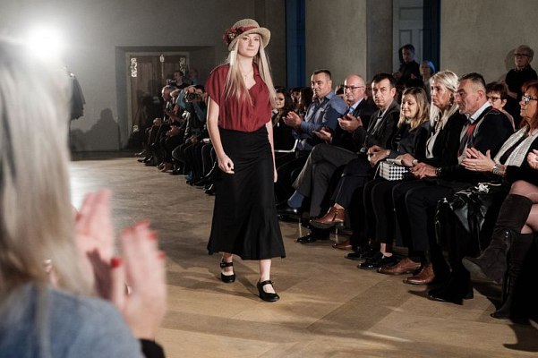 20181104194358-9814a830-me